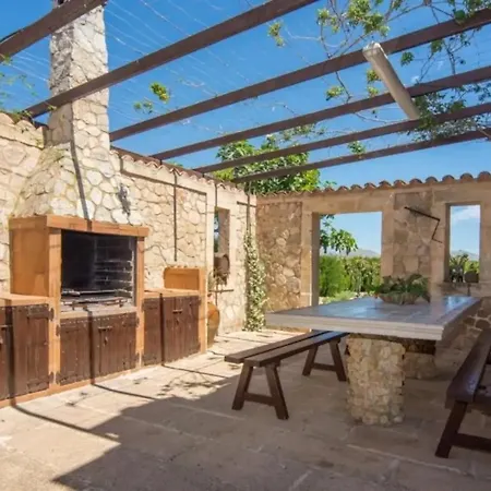Auba Villa